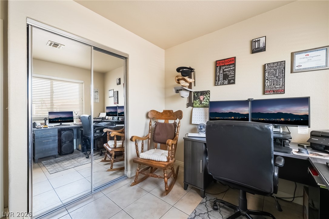 2749 Pinewood Avenue Henderson NV 89074