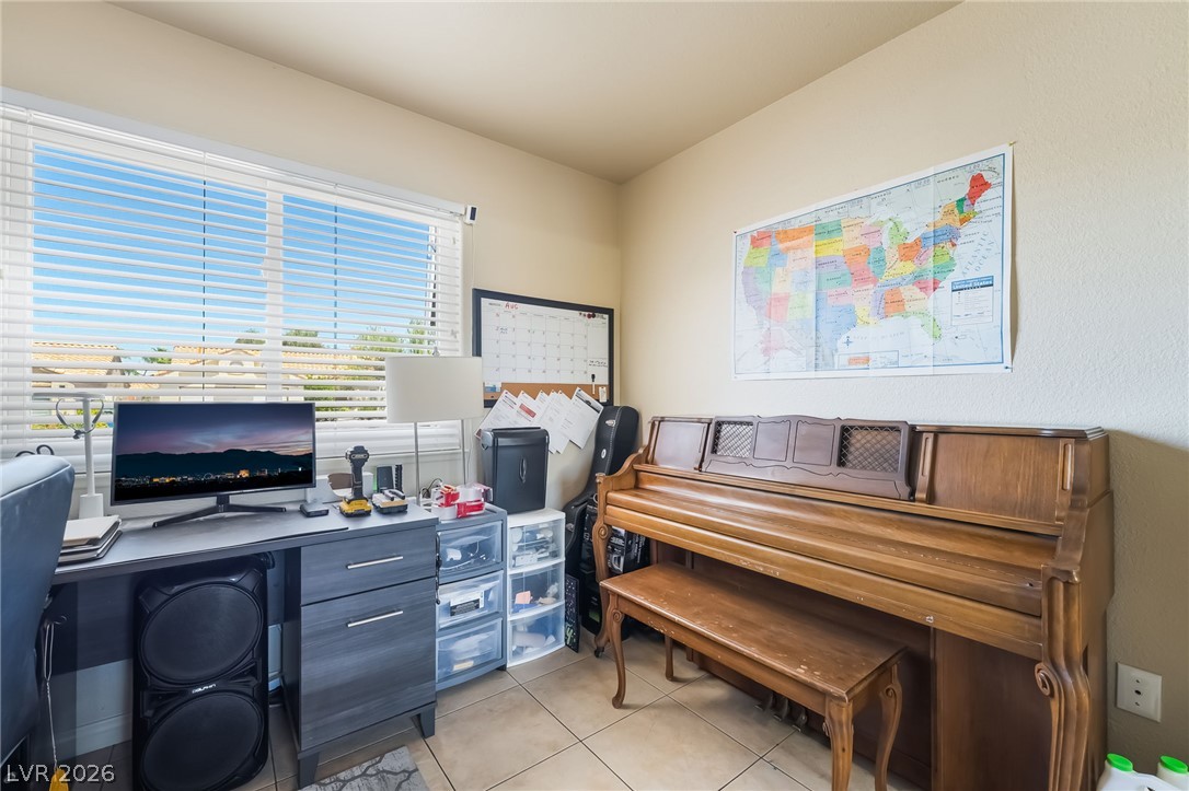 2749 Pinewood Avenue Henderson NV 89074