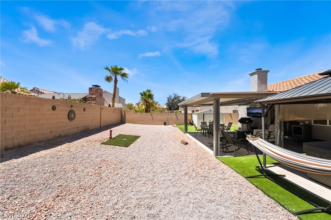 2749 Pinewood Avenue Henderson NV 89074
