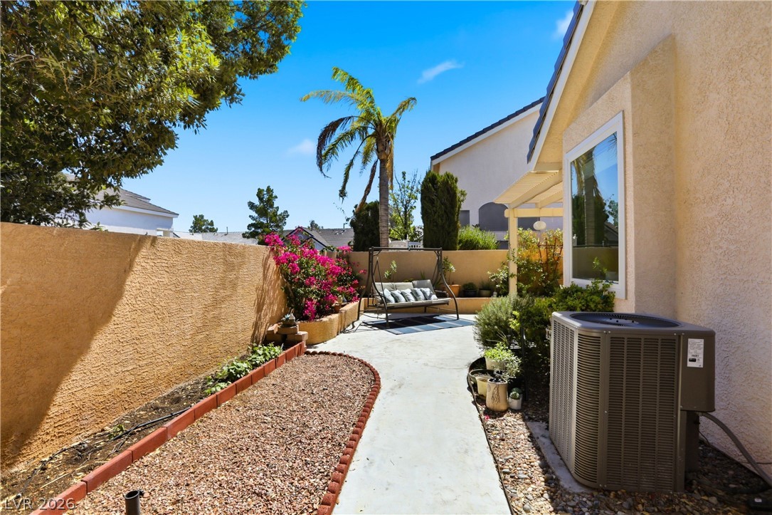 5252 Green Forest Way Las Vegas NV 89118