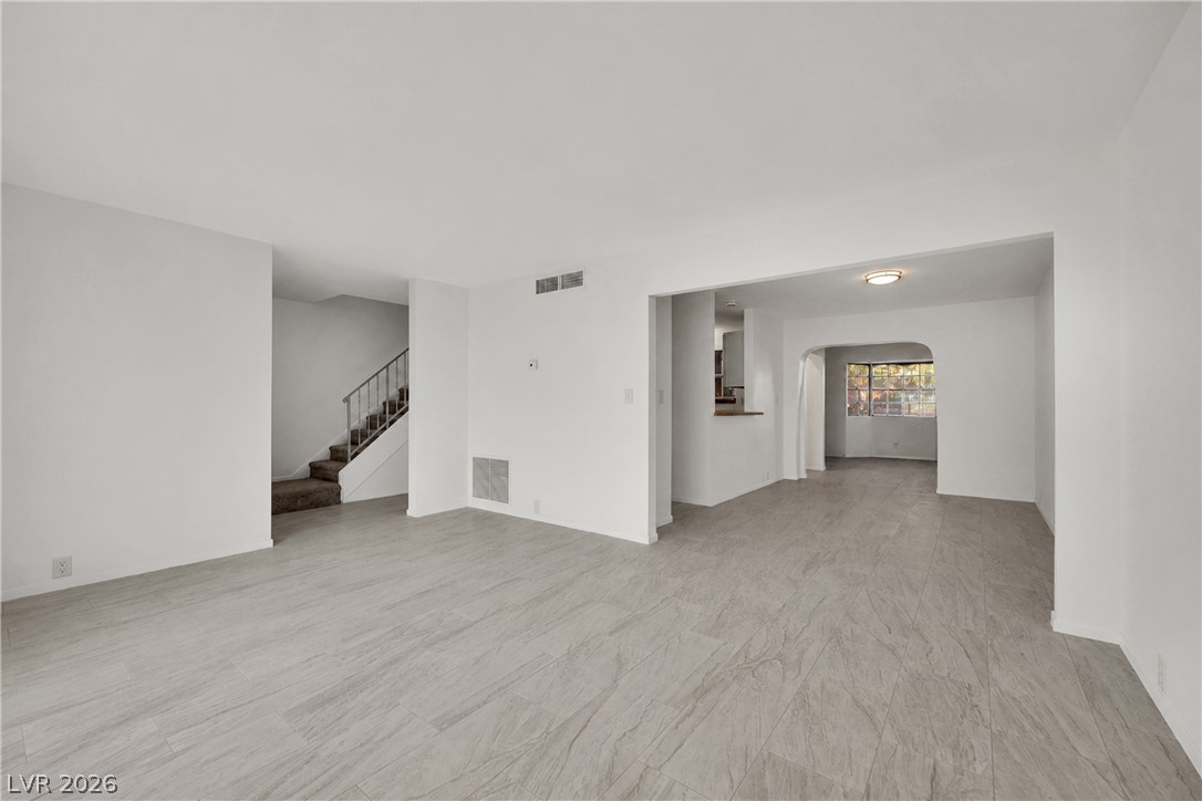 566 Tam O Shanter Las Vegas NV 89109
