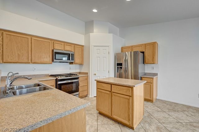 6924 Hazelnut Garden Street Las Vegas NV 89131