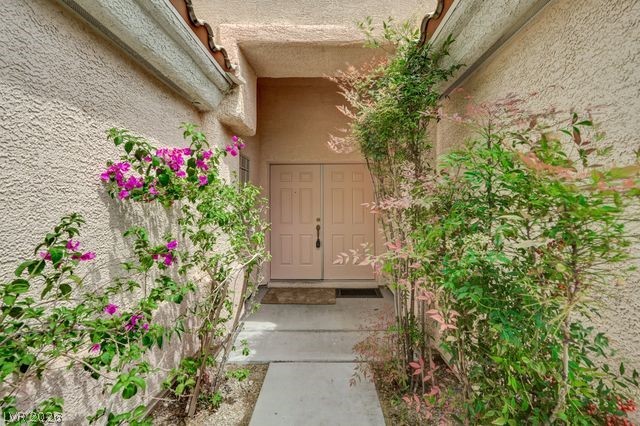 6924 Hazelnut Garden Street Las Vegas NV 89131