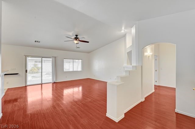 6924 Hazelnut Garden Street Las Vegas NV 89131