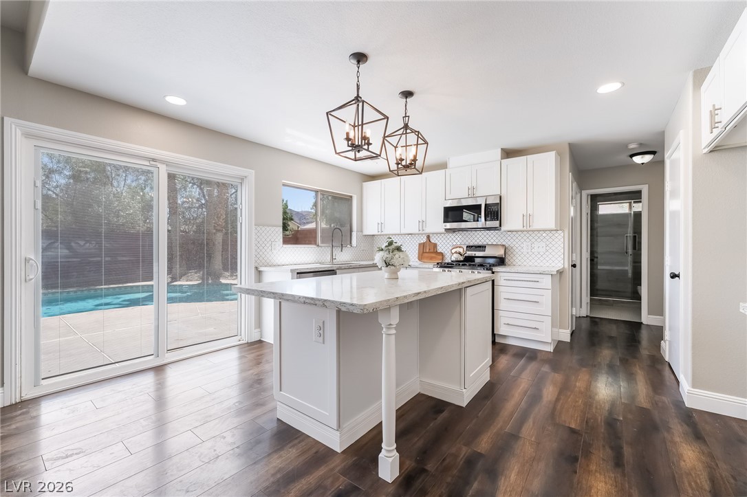18 Amber Rock Street Henderson NV 89012