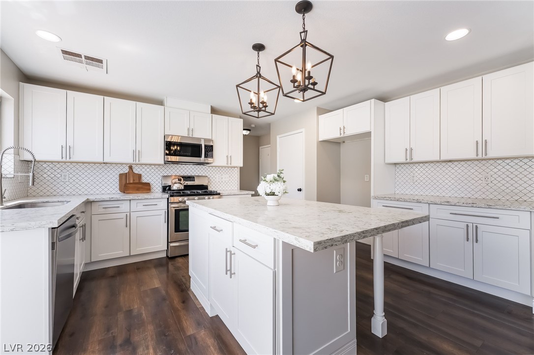 18 Amber Rock Street Henderson NV 89012