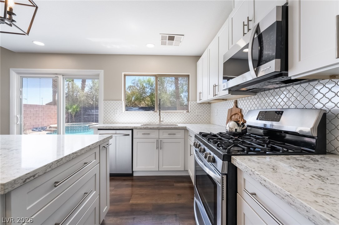 18 Amber Rock Street Henderson NV 89012