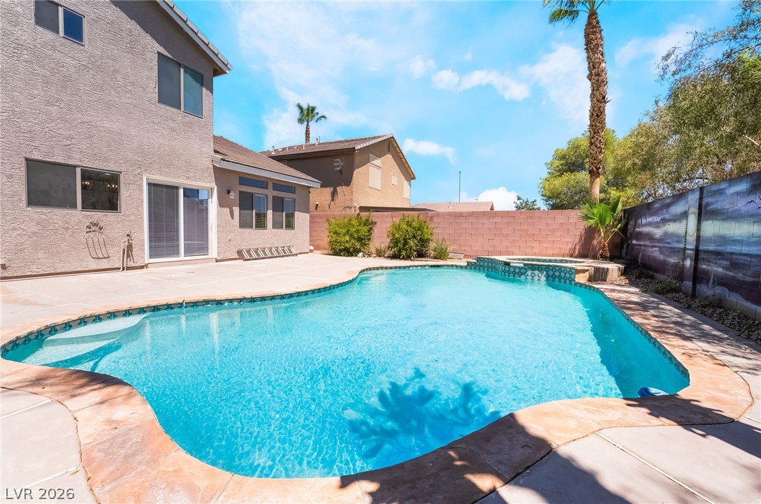 18 Amber Rock Street Henderson NV 89012