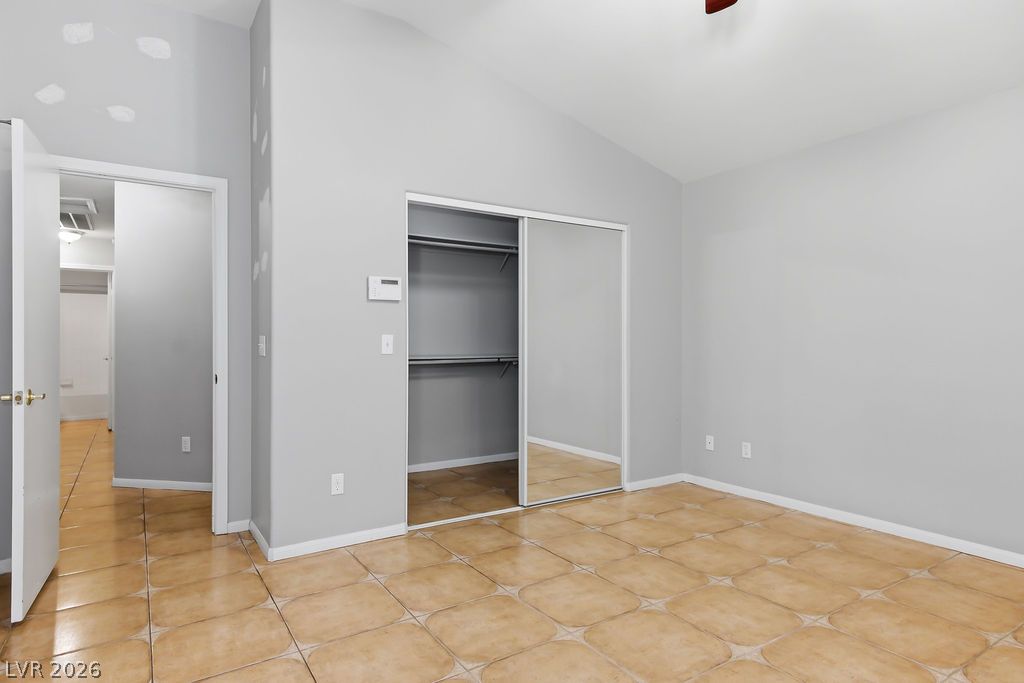 5561 Merriweather Drive Las Vegas NV 89113