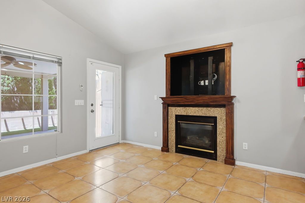 5561 Merriweather Drive Las Vegas NV 89113