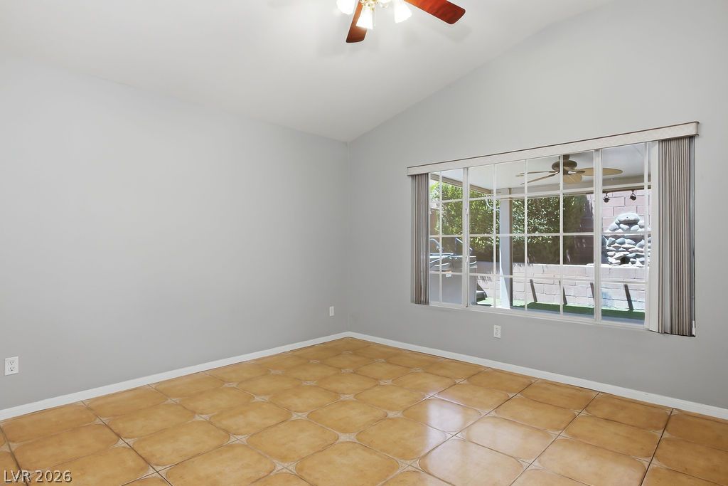 5561 Merriweather Drive Las Vegas NV 89113