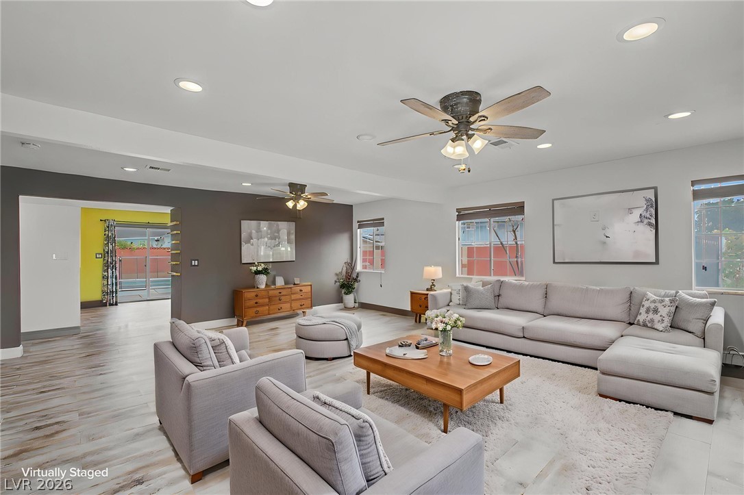 6912 Vivian Circle Las Vegas NV 89145