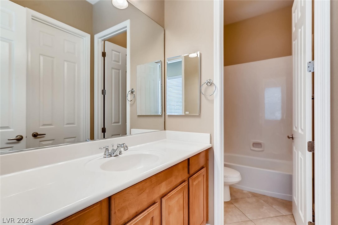 2458 Craigie Castle Street Henderson NV 89044