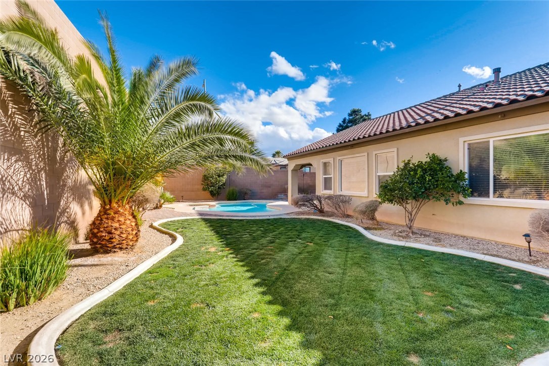 2458 Craigie Castle Street Henderson NV 89044