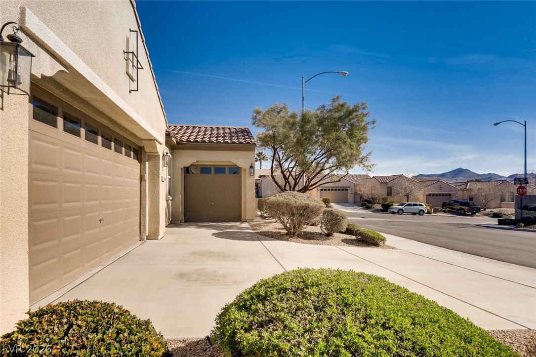 2458 Craigie Castle Street Henderson NV 89044