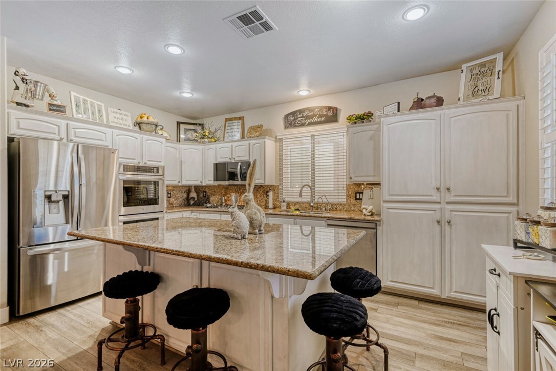 1046 Painted Daisy Avenue Henderson NV 89074