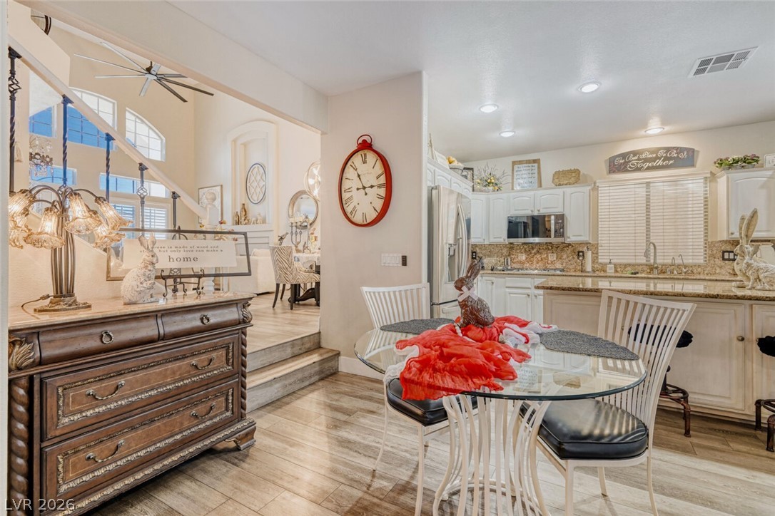 1046 Painted Daisy Avenue Henderson NV 89074