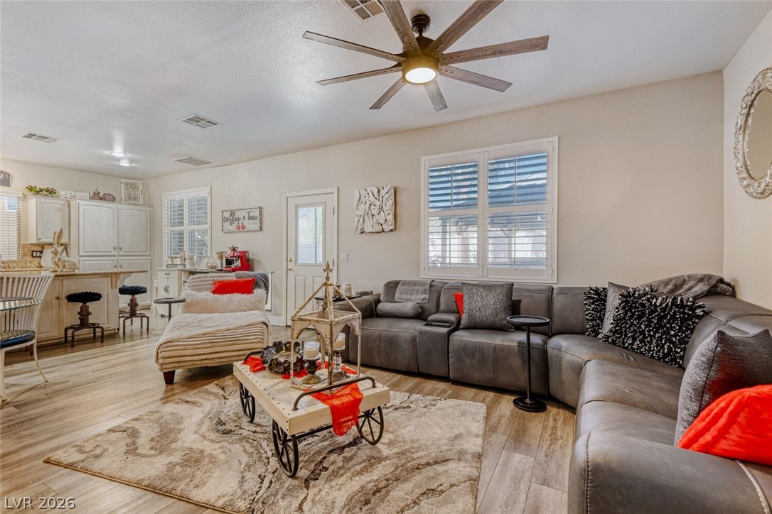 1046 Painted Daisy Avenue Henderson NV 89074