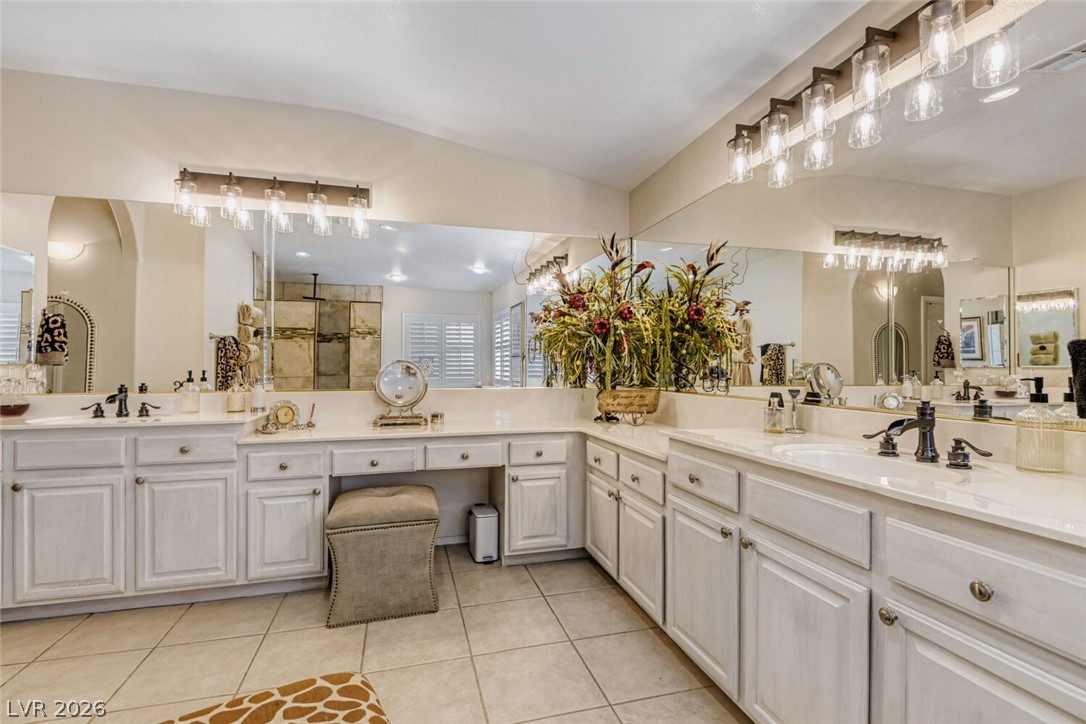1046 Painted Daisy Avenue Henderson NV 89074