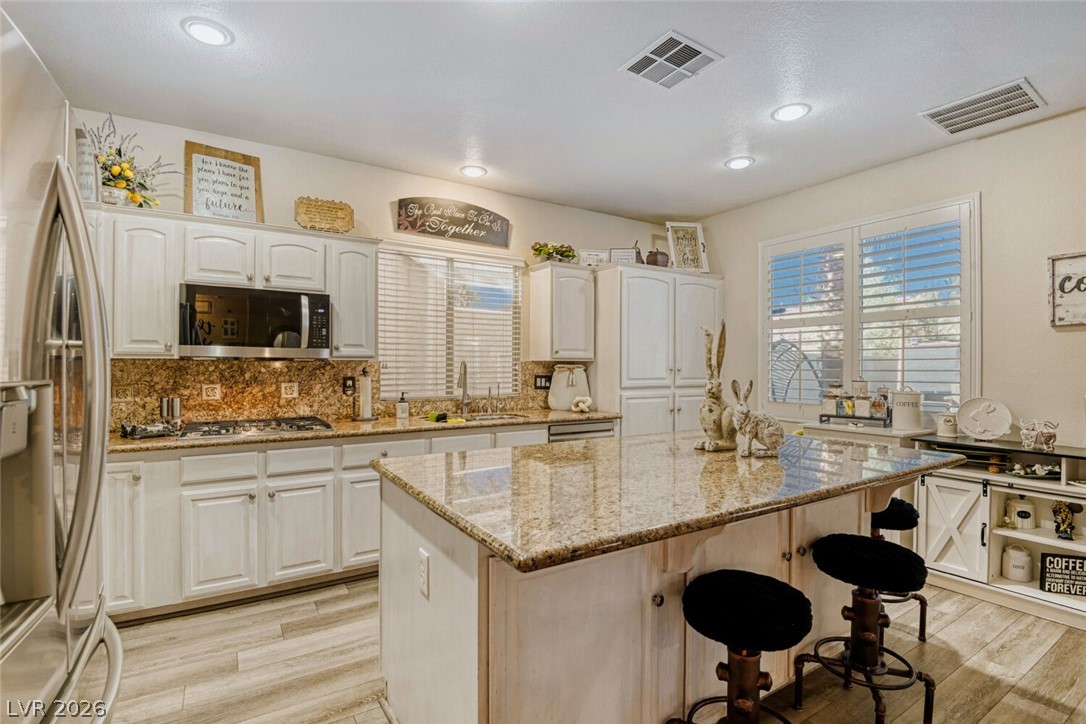 1046 Painted Daisy Avenue Henderson NV 89074
