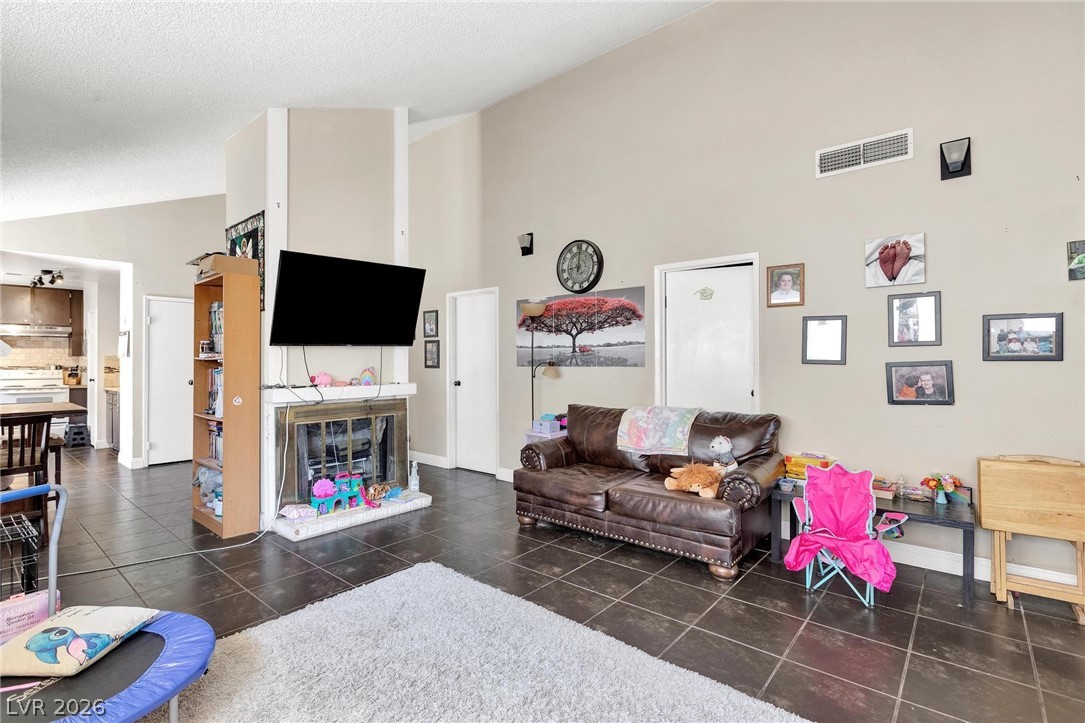 2023 San Simeon Street Las Vegas NV 89108
