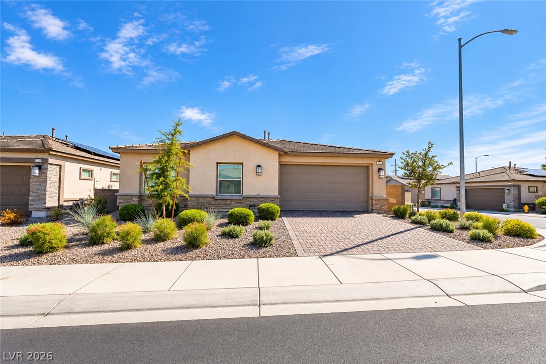 392 Aravalli Crest Street Henderson NV 89015