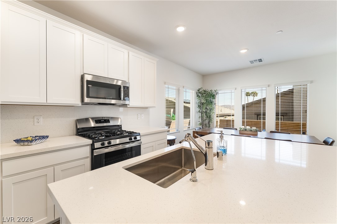 392 Aravalli Crest Street Henderson NV 89015