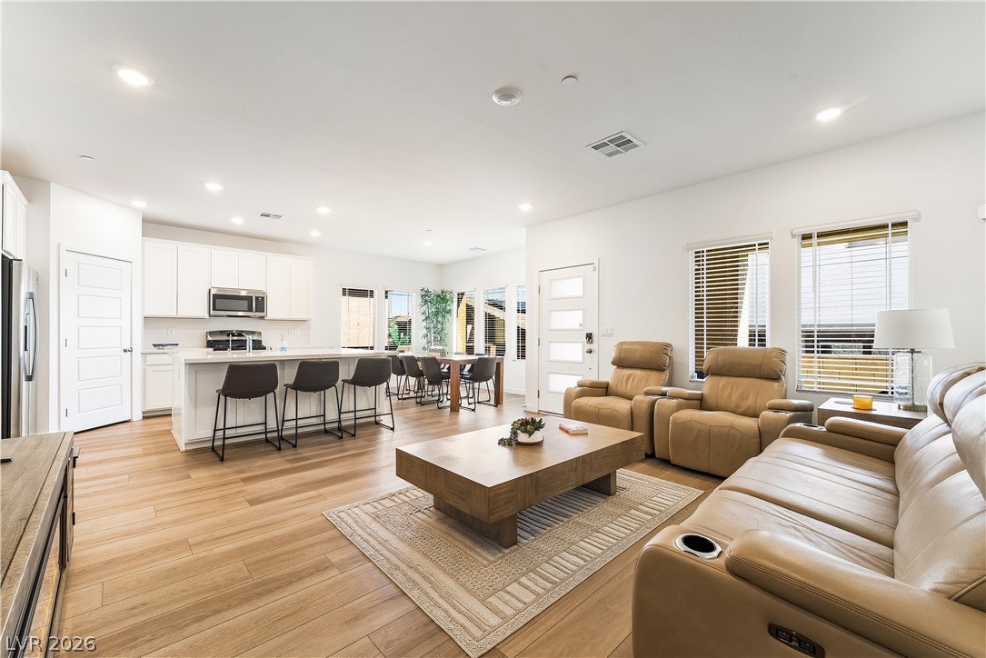 392 Aravalli Crest Street Henderson NV 89015