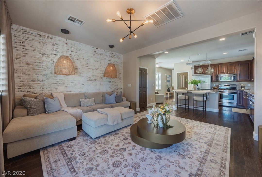 8945 Rudica Creek Avenue Las Vegas NV 89149