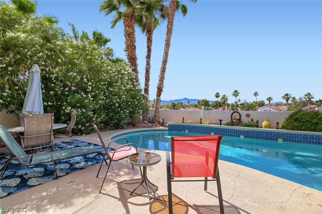 2721 Mallard Landing Avenue Henderson NV 89074