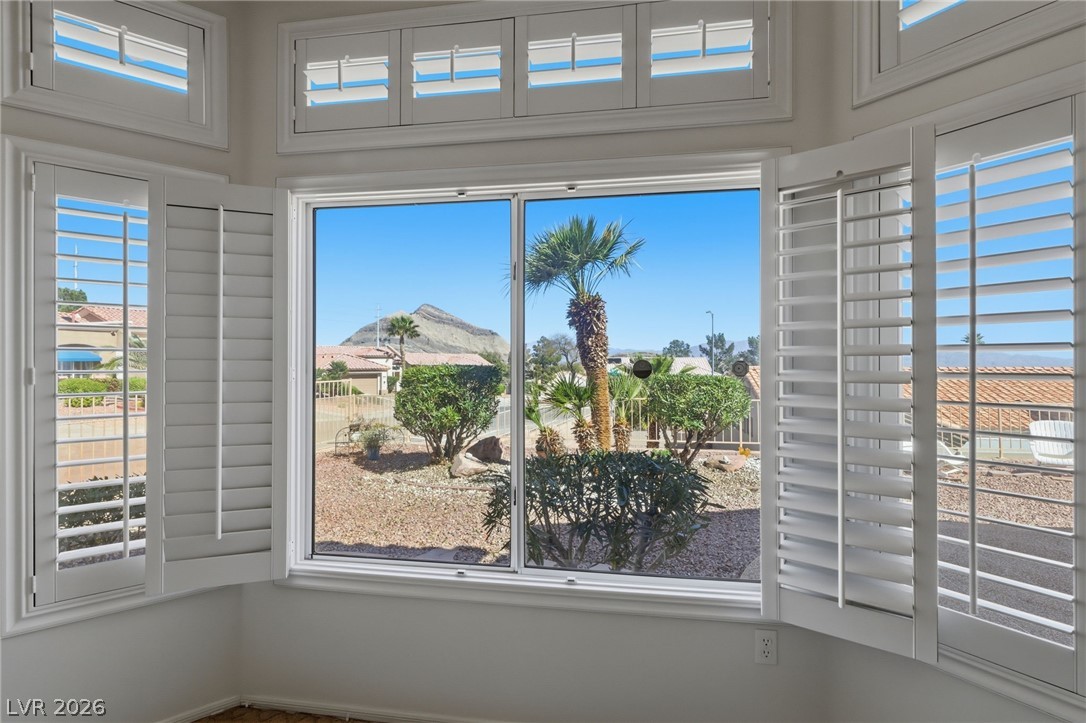 11024 Glacier View Avenue Las Vegas NV 89134