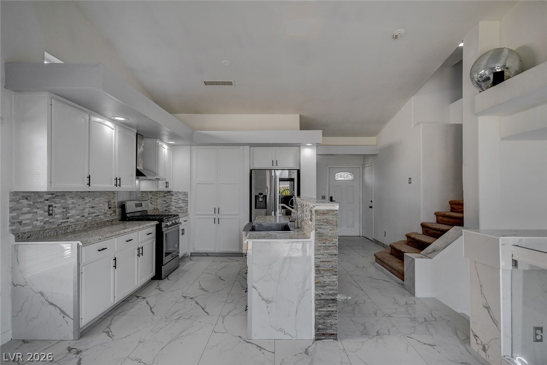 1496 Silver Glen Avenue Las Vegas NV 89123