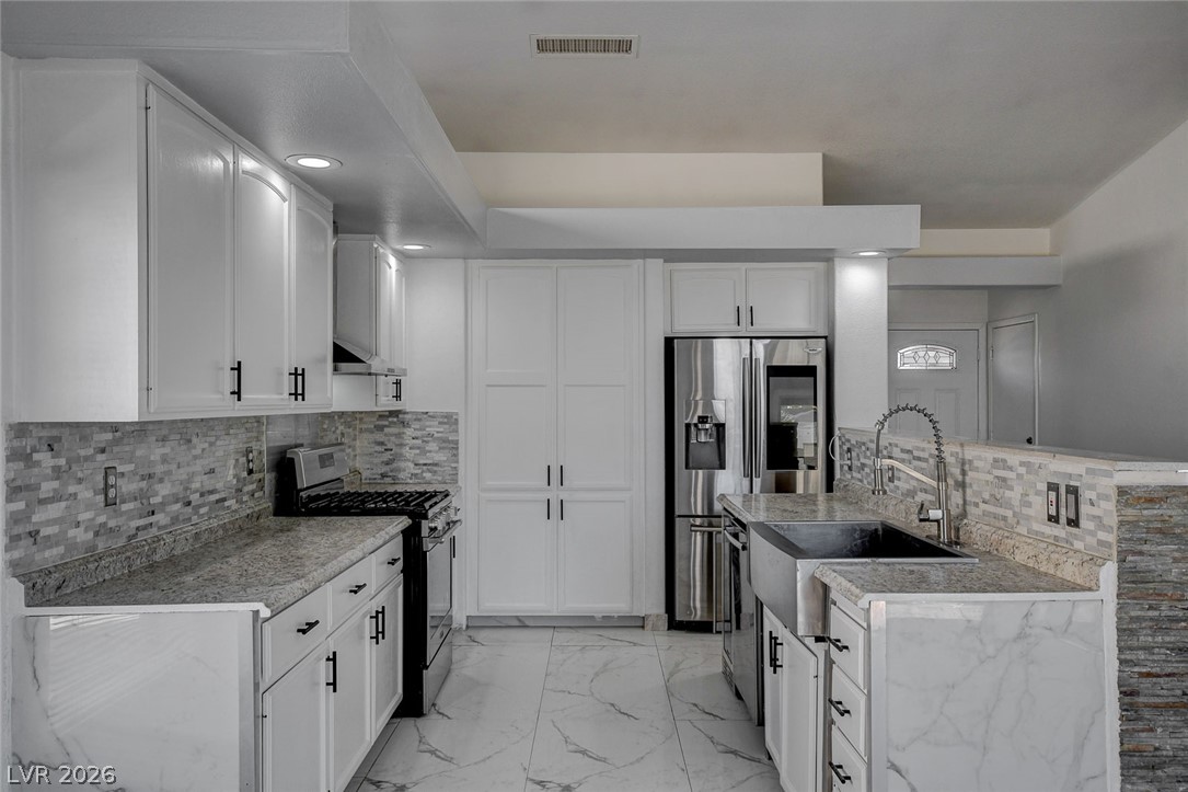 1496 Silver Glen Avenue Las Vegas NV 89123