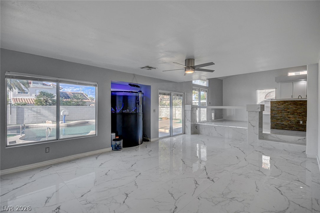 1496 Silver Glen Avenue Las Vegas NV 89123