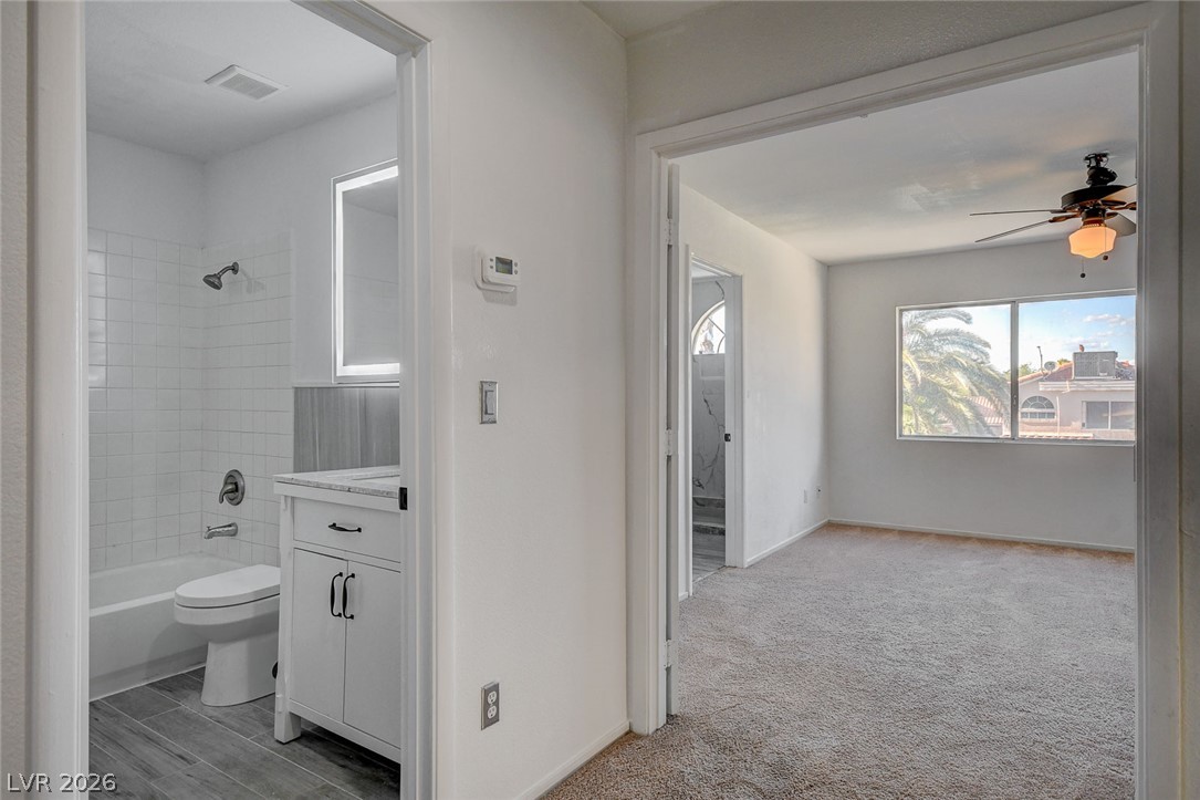 1496 Silver Glen Avenue Las Vegas NV 89123