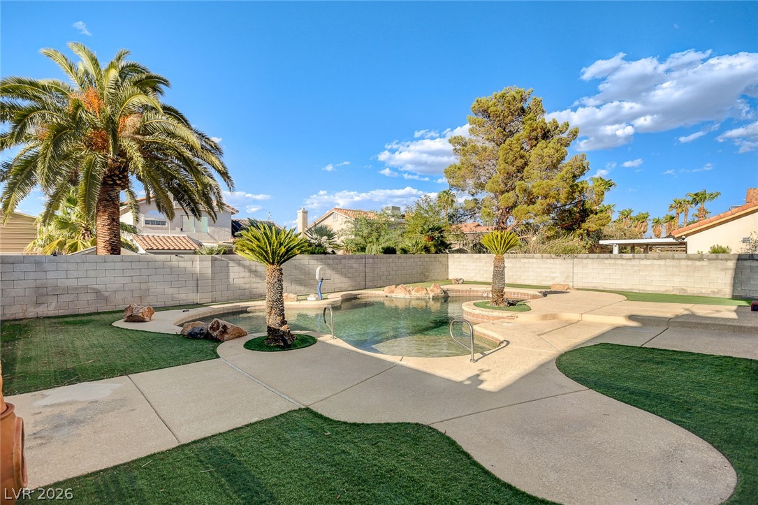 1496 Silver Glen Avenue Las Vegas NV 89123