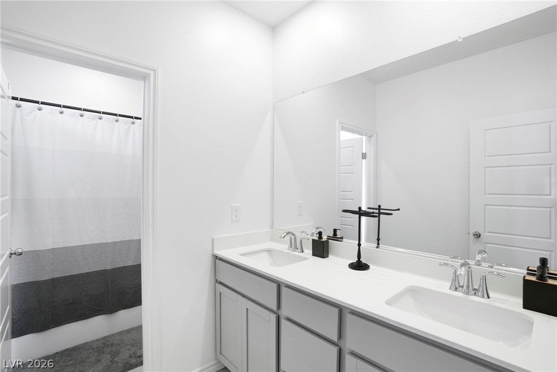 9672 Abel Cliff Street Las Vegas NV 89143