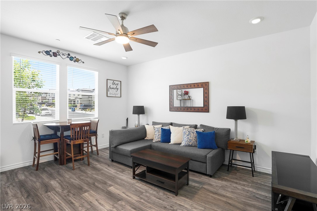 9672 Abel Cliff Street Las Vegas NV 89143