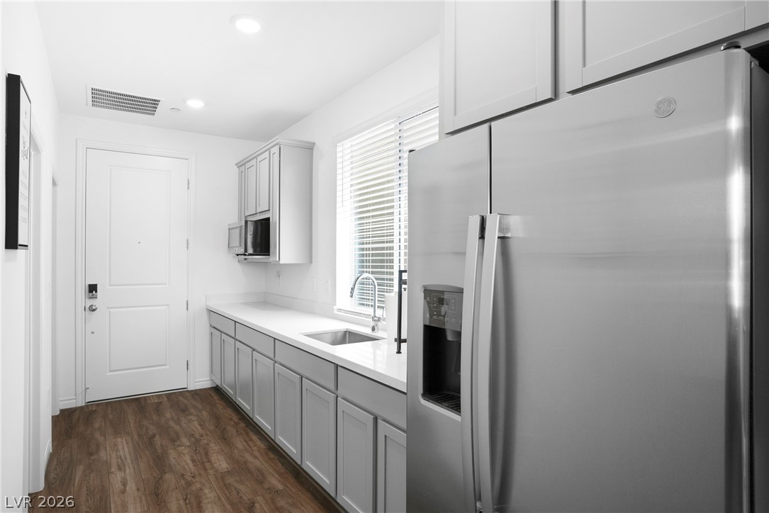 9672 Abel Cliff Street Las Vegas NV 89143