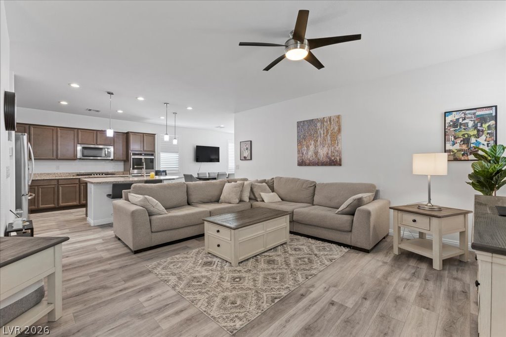 10521 Giant Cardon Street Las Vegas NV 89179
