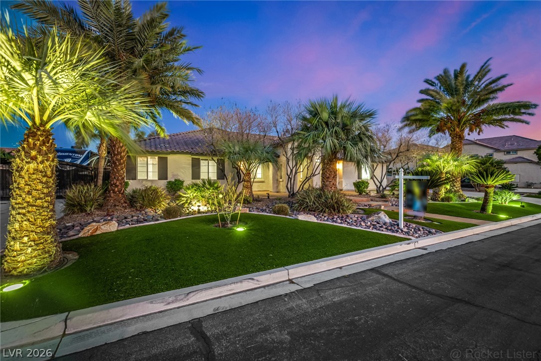 7840 Thunder Echo Street Las Vegas NV 89131