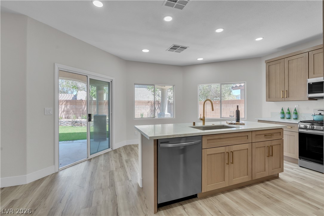 6408 Casamar Street North Las Vegas NV 89086