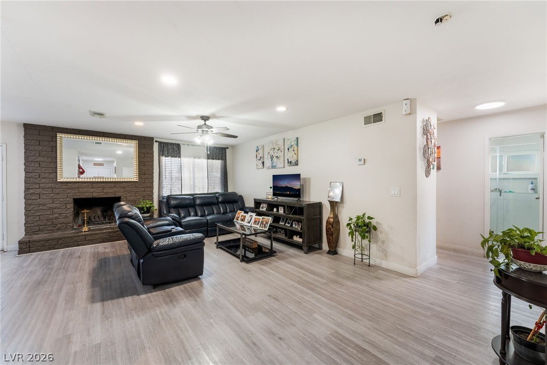 5104 Churchill Avenue Las Vegas NV 89107