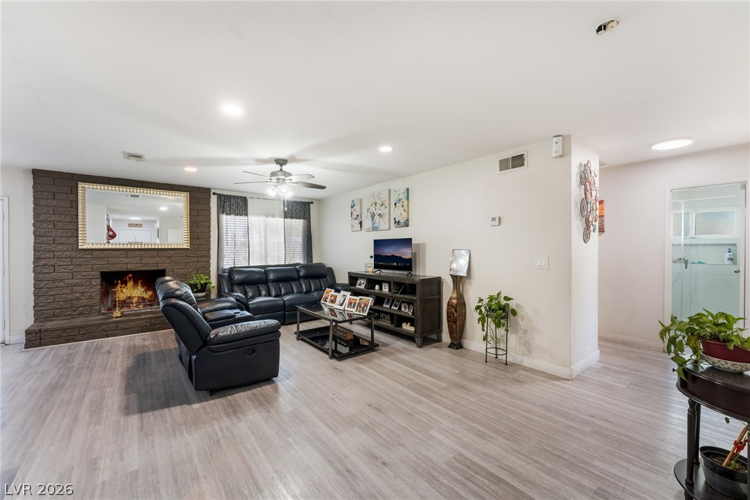 5104 Churchill Avenue Las Vegas NV 89107