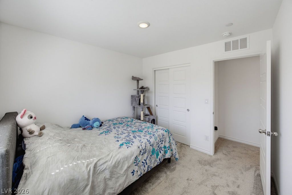 6236 Foxes Dale Street Las Vegas NV 89166