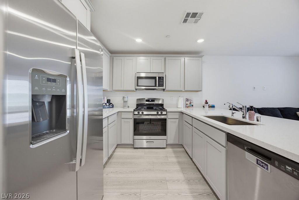 6236 Foxes Dale Street Las Vegas NV 89166