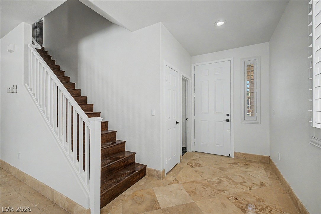 6772 Gold Yarrow Street Las Vegas NV 89148