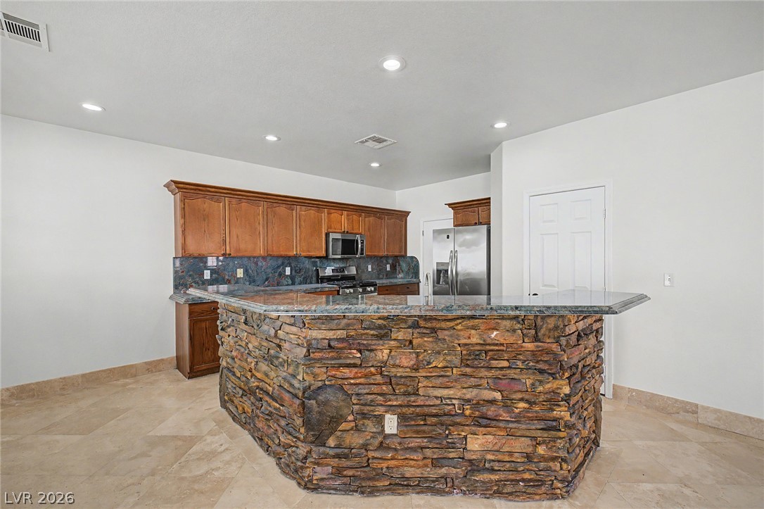 6772 Gold Yarrow Street Las Vegas NV 89148