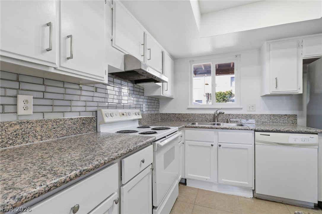 1541 Saylor Way Las Vegas NV 89108