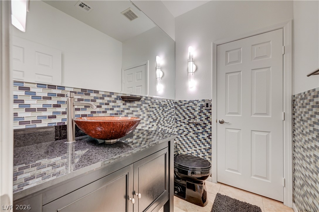 6641 Black Oaks Street North Las Vegas NV 89084